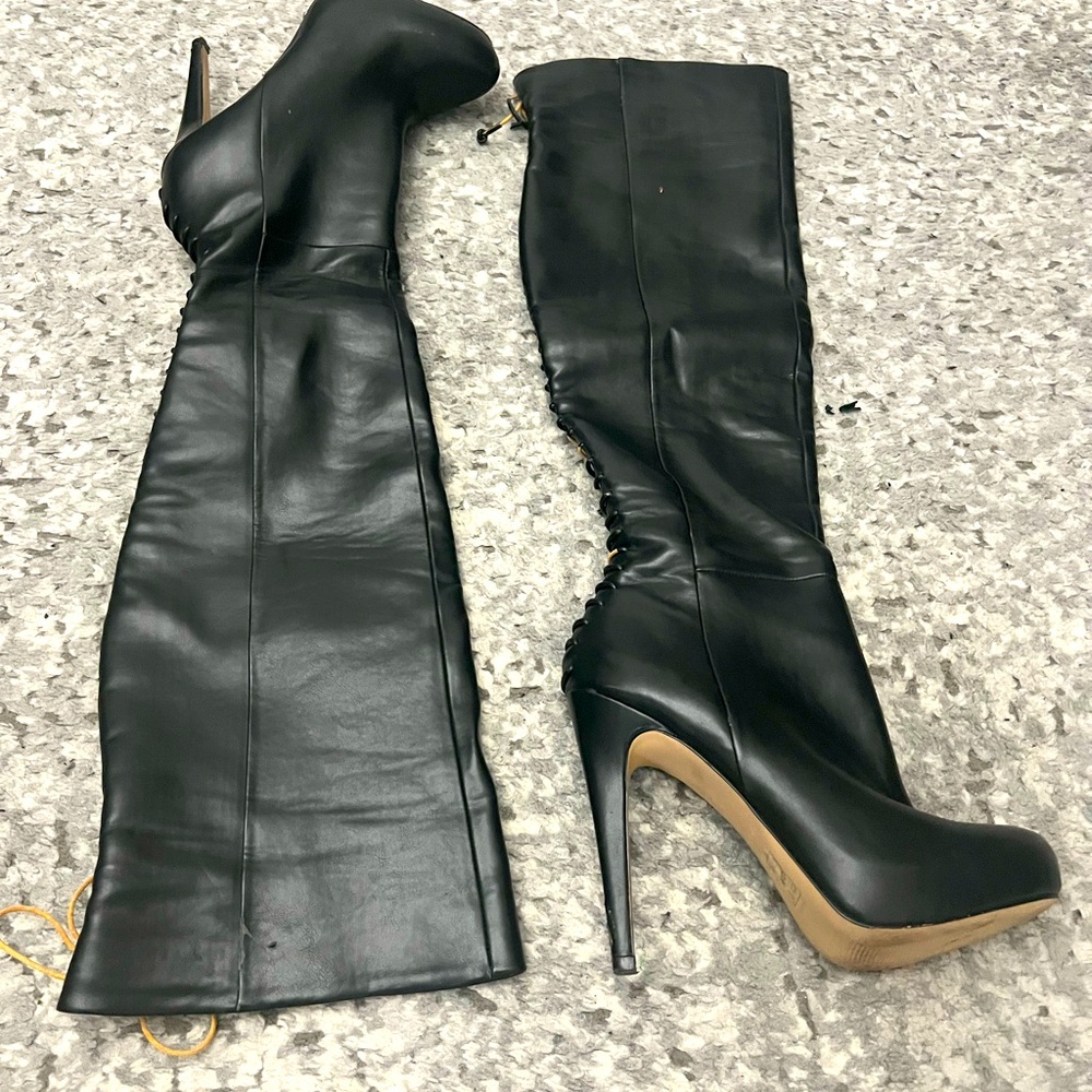 ALDO women’s knee-high black laced faux